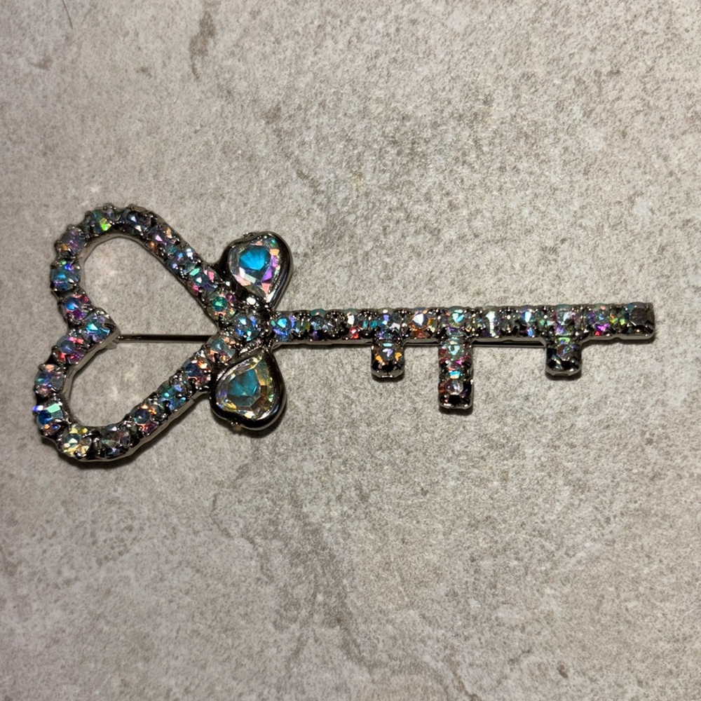 Dorothy Bauer Rhinestone Pin - Key Brooch